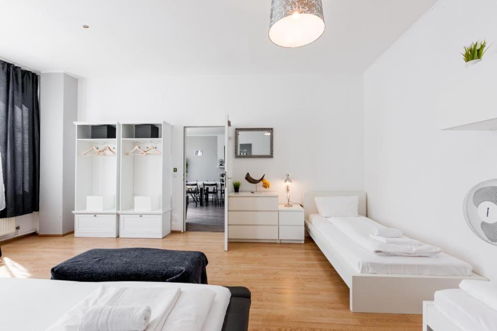 Big Fancy Apartments City Center Berlin Exterior photo